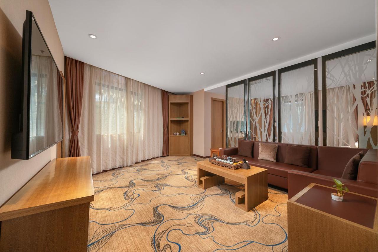 Guangzhou Boyi Hotel Экстерьер фото